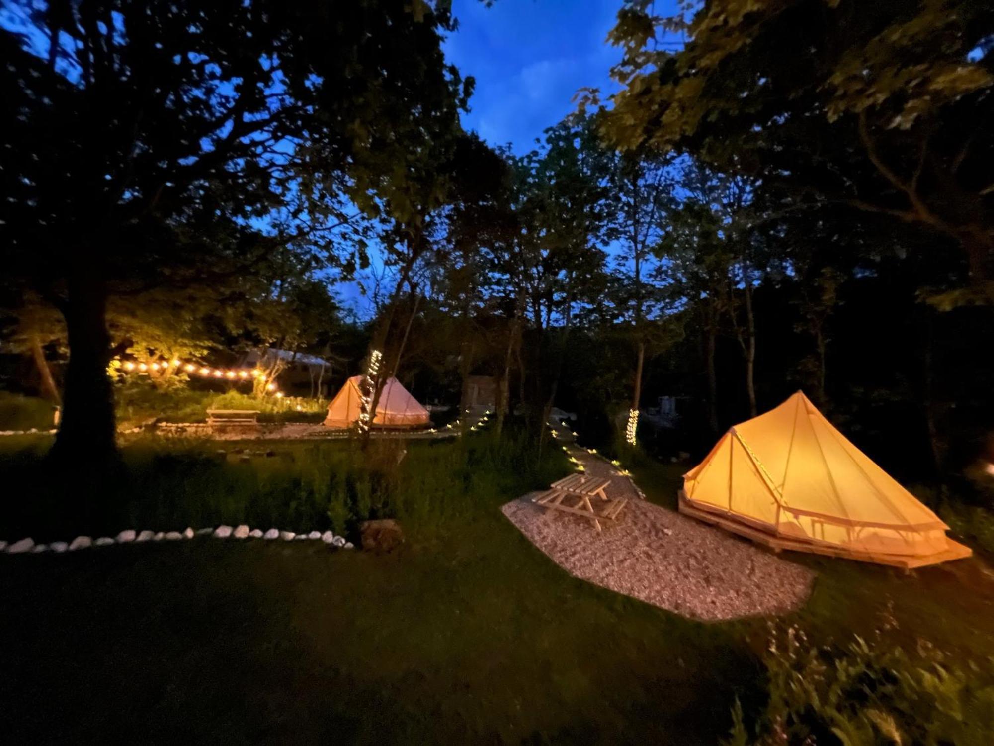 Готель Glamping At Camp Corve Chale Екстер'єр фото